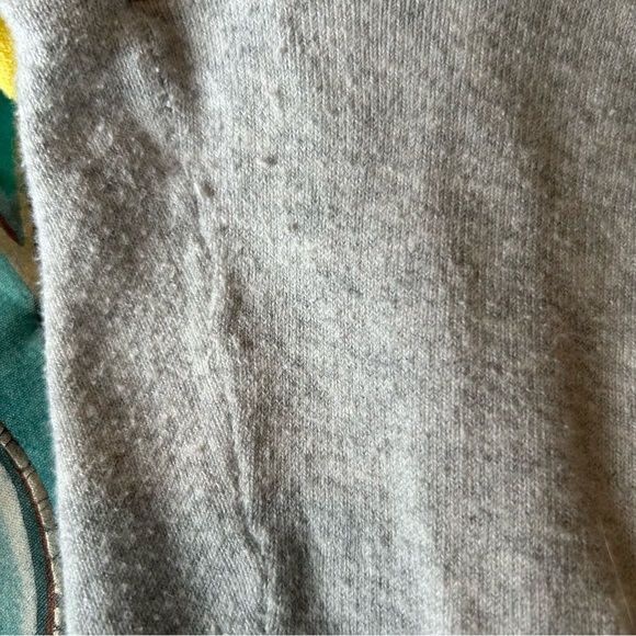 Lovely little yellow and grey button up sweater for spring time.  Size XXL - Picture 10 of 13